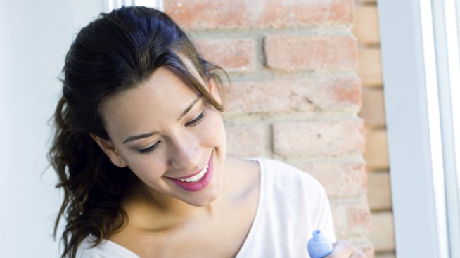 Как да съчетавате цвета на маникюра и педикюра