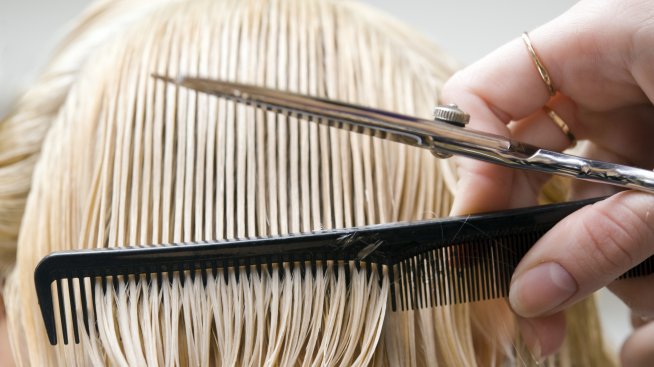 Сухо срещу мокро подстригване: Кога кое да изберете?