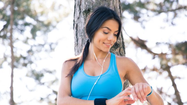 Фитнес гривните не ни помагат да сме по-слаби