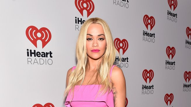 Рита Ора се хвана с поредния музикант