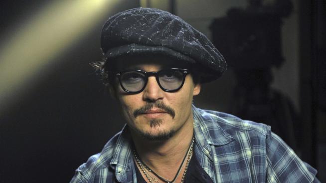 Джони Деп смени Ванеса с 25-годишна