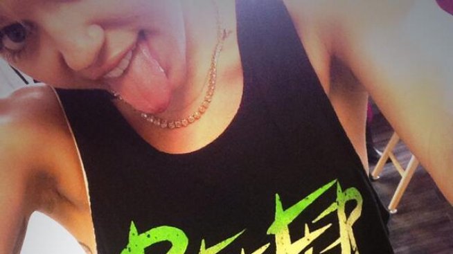 Отношенията на Майли и Бийбър стават доста загадъчни