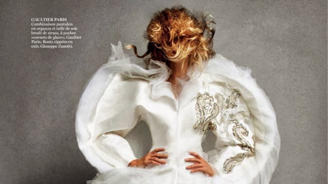 Парижкият Vogue облече и съблече Жизел по впечатляващ начин