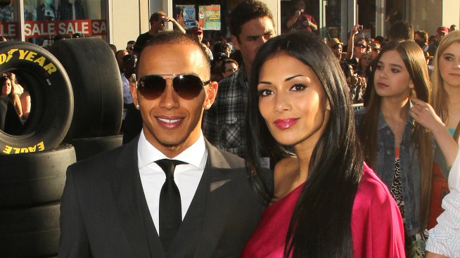 Фалшива тревога за годеж на Шерцингер и Хамилтън