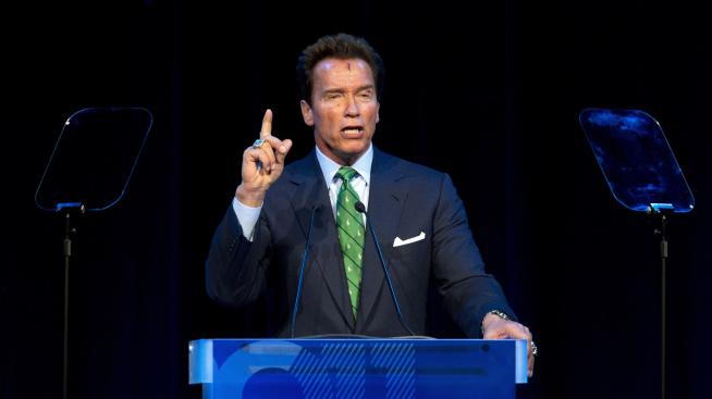 Шварценегер сложи обратно халката