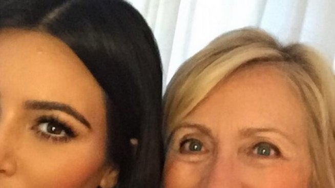 Ким приклещи Хилари Клинтън за селфи