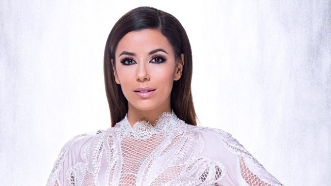 Ева Лонгория хубавее и младее от корицата на „Prestige“