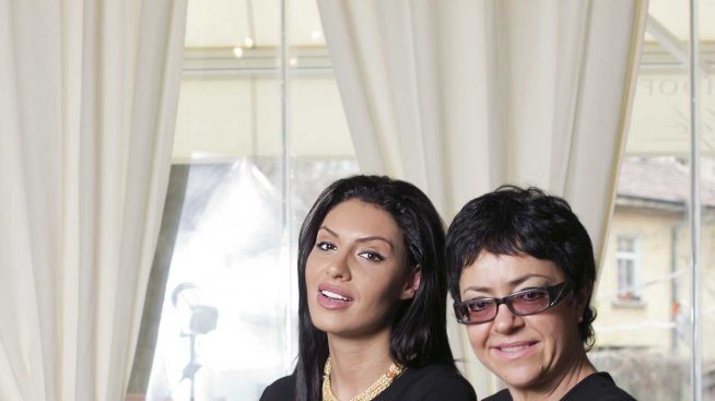 Златка Димитрова иска Кристина Патрашкова за кума