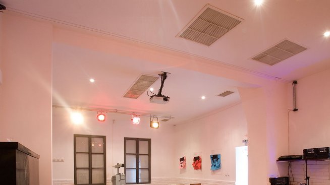 Място на Tialoto: ресторант K.E.B.A.