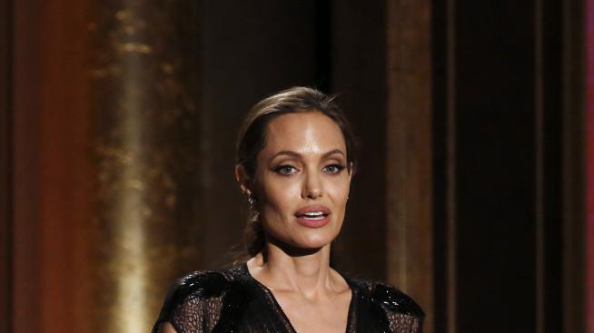 Анджелина мина на зърнена „диета“