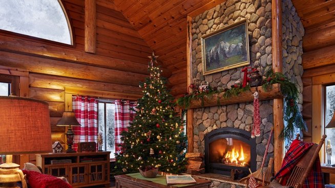 Надникнете в уютния дом на Дядо Коледа