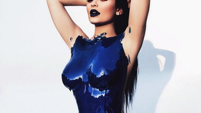 Голата амбиция Кайли Дженър