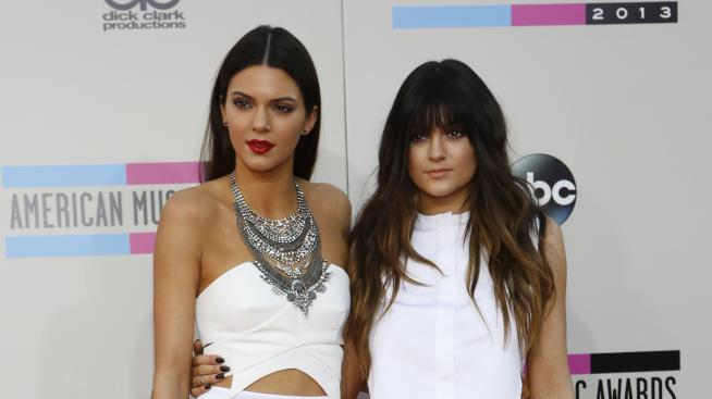 Кендъл и Кайли Дженър могат да излизат само с известни мъже