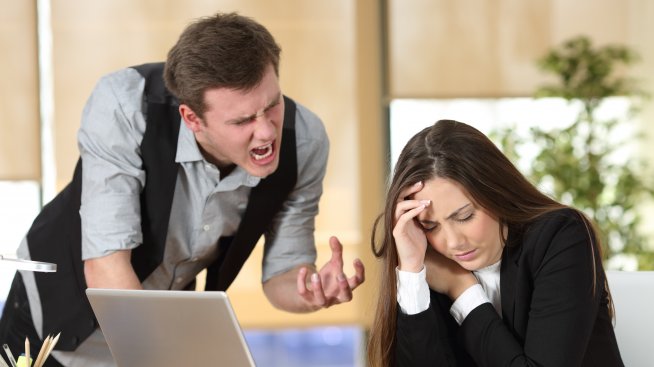 Как да запазите психиката си, ако работите за психопат