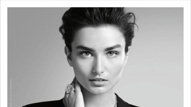 Силата на дебюта в бижута