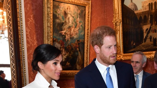 Кралица Елизабет подари на Меган и Хари апартамент в Бъкингамския дворец