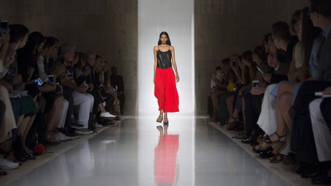 Предложенията на Виктория Бекъм за пролет-лято 2016