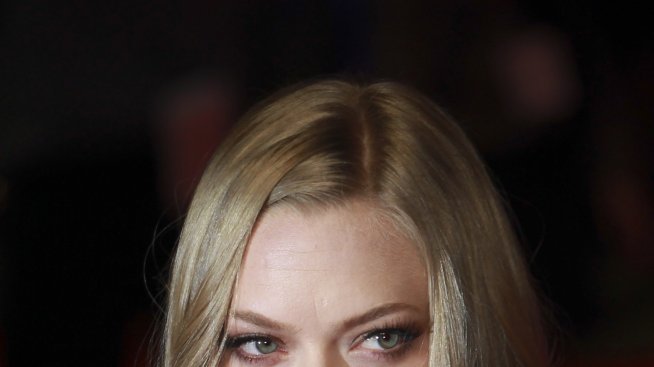 Аманда Сейфрийд влиза в кожата на порно звезда