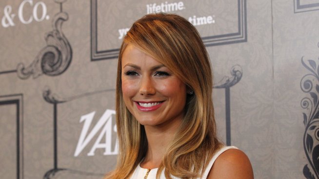 Стейси Кийблър се връща на ринга след раздялата с Клуни