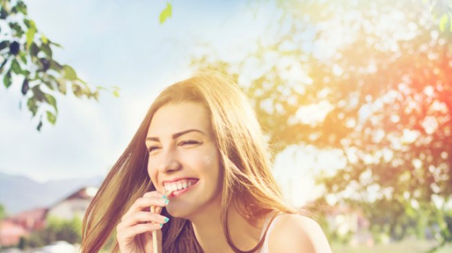 Полезните храни, които могат да навредят на усмивката ви