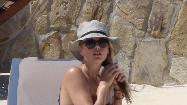 Мария Шарапова бори стреса от допинга в Мексико