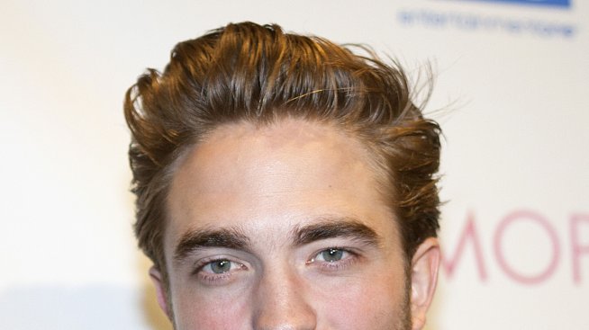 Патинсън отказва цигарите с помощта на Ди Каприо