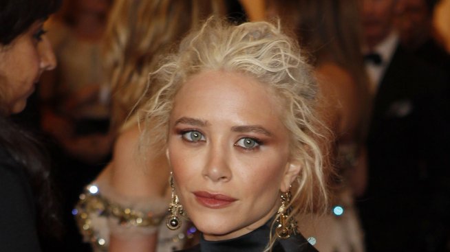 Мери-Кейт Олсън се залюби с полубрата на Саркози