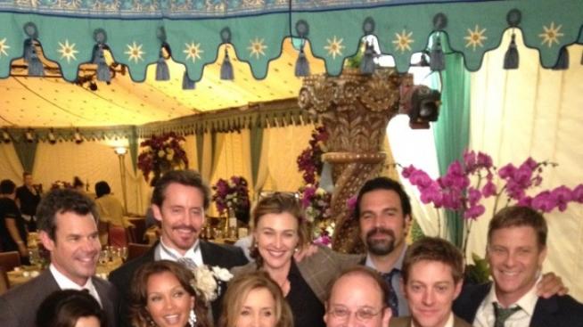 Сълзи и прегръдки на финала на „Отчаяни съпруги” (снимки)