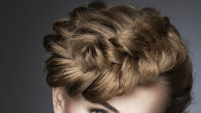 Видео уроци: Великден в прическа