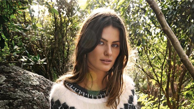 Меланхоличната романтичка Изабели Фонтана