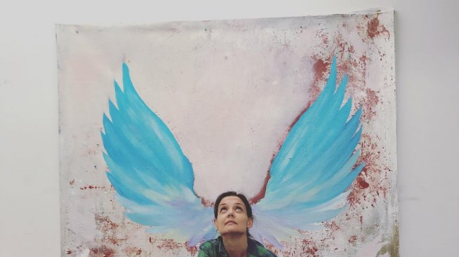 Кейт Холмс чукна 40