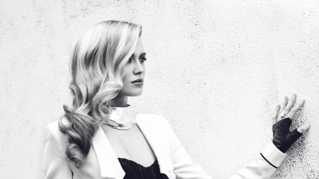 Безобразно красива жена...