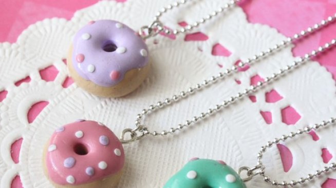 Бижута от „вкусни“ миниатюри