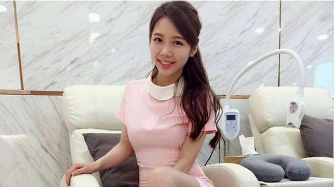 Най-красивата медсестра в света? Всеки иска тя да го лекува