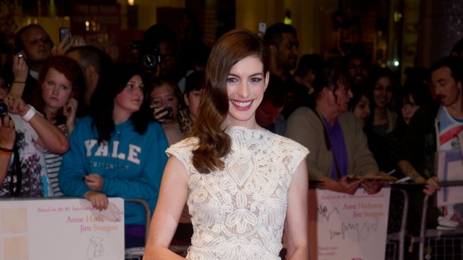 Ан Хатауей иска да играе Кейт Мидълтън