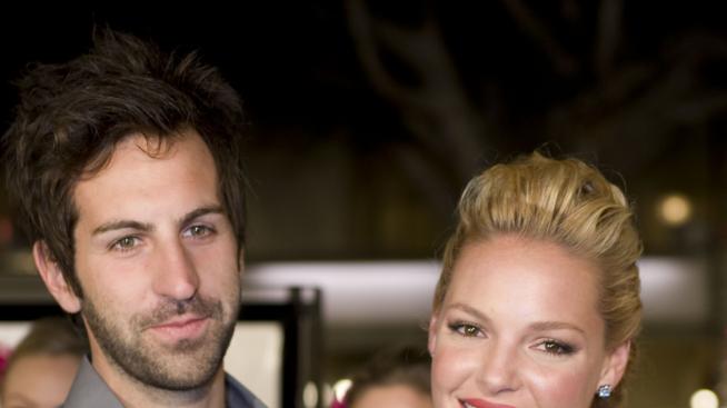 Катрин Хейгъл осинови втори дете