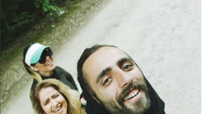 Иранки захвърлиха хиджаба, забулиха се мъжете