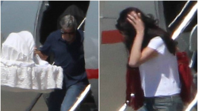 Джордж и Амал заведоха близнаците в Италия