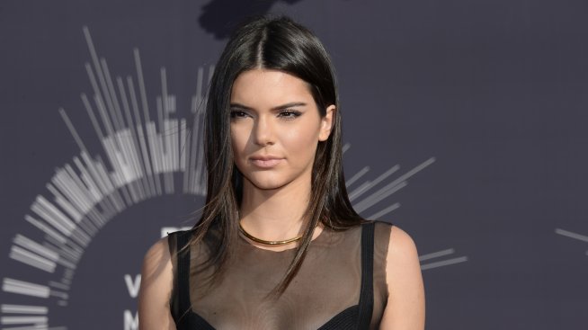 Кендъл Дженър се отказва от фамилията си