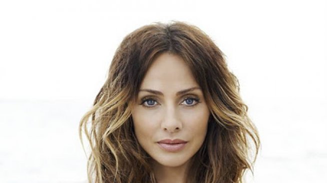 Натали Имбрулия и перлите...  (Видео)