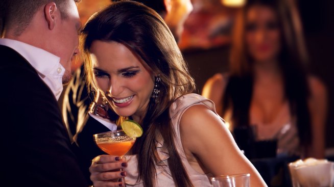 Дрезгав или нежен – какъв е гласът на флиртуващите жени?