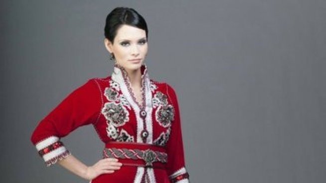 Марокански кафтан на сватбено изложение у нас