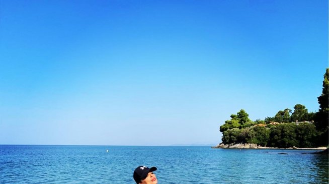 Глория показа мъжа до себе си