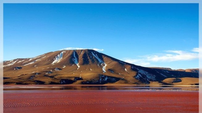 Лагуна Колорада в Боливия