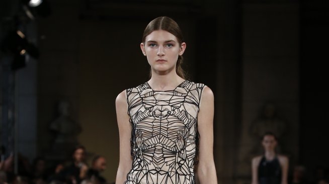 Висша мода Париж: Гардеробът на откривателката