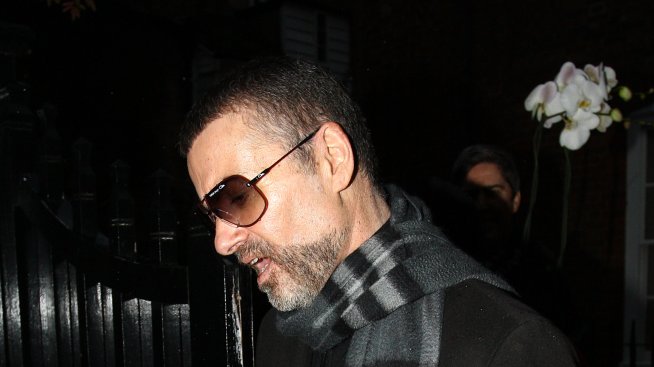 Ангелът Кейт Мос спасява Джордж Майкъл