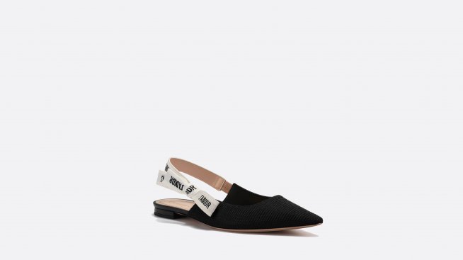 Best seller: Балерините на Dior