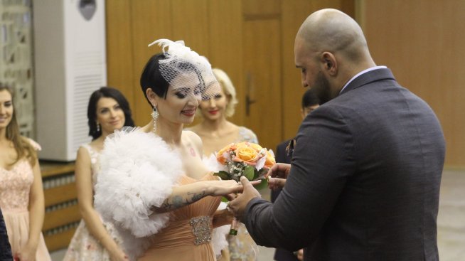 Вече официално: Софи Маринова и Гринго размениха брачни халки