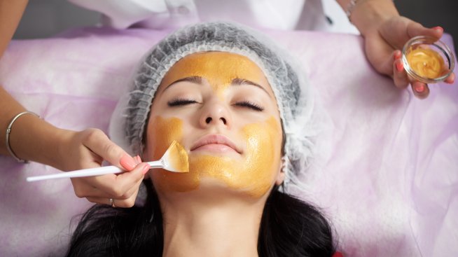 Златна маска – почиства кожата в дълбочина