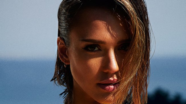 Джесика Алба – съвършенство по бански